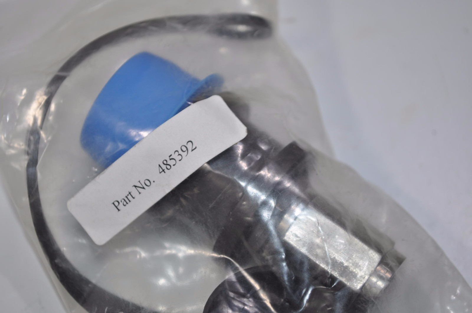 DUST COVER,COUP,FEMALE,QF