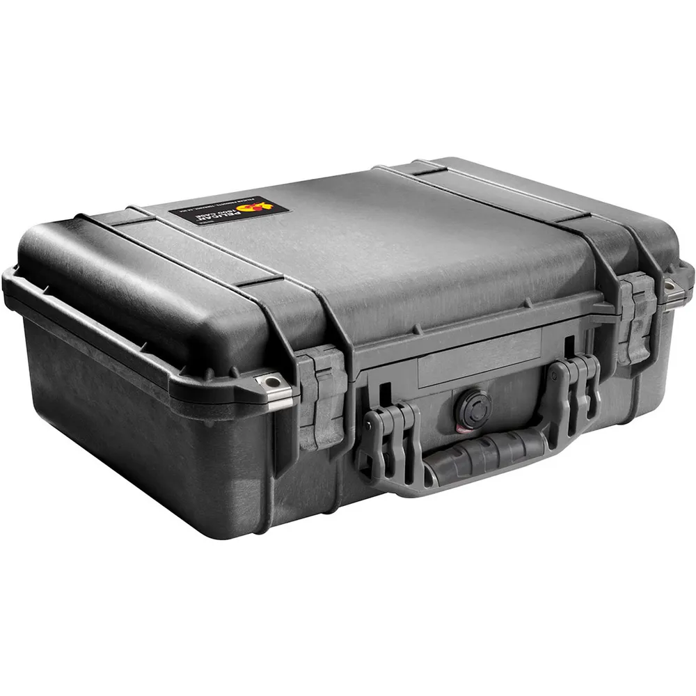 Pelican Medium Case With Foam, Black