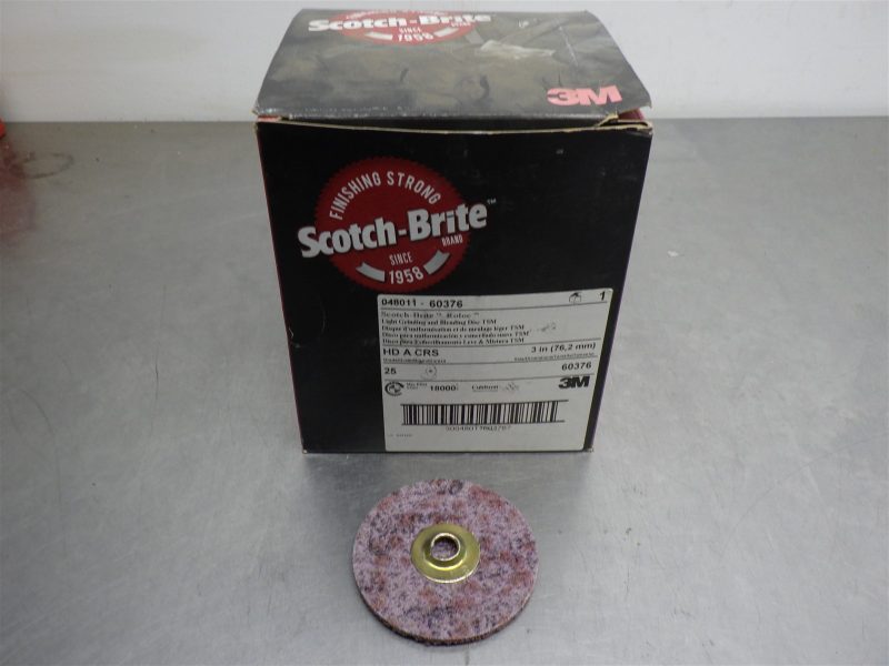 Scotch-Brite™ Roloc™ Light Grinding and Blending Disc, HDA CRS, 3 in x NH (7.62 cm x NH)