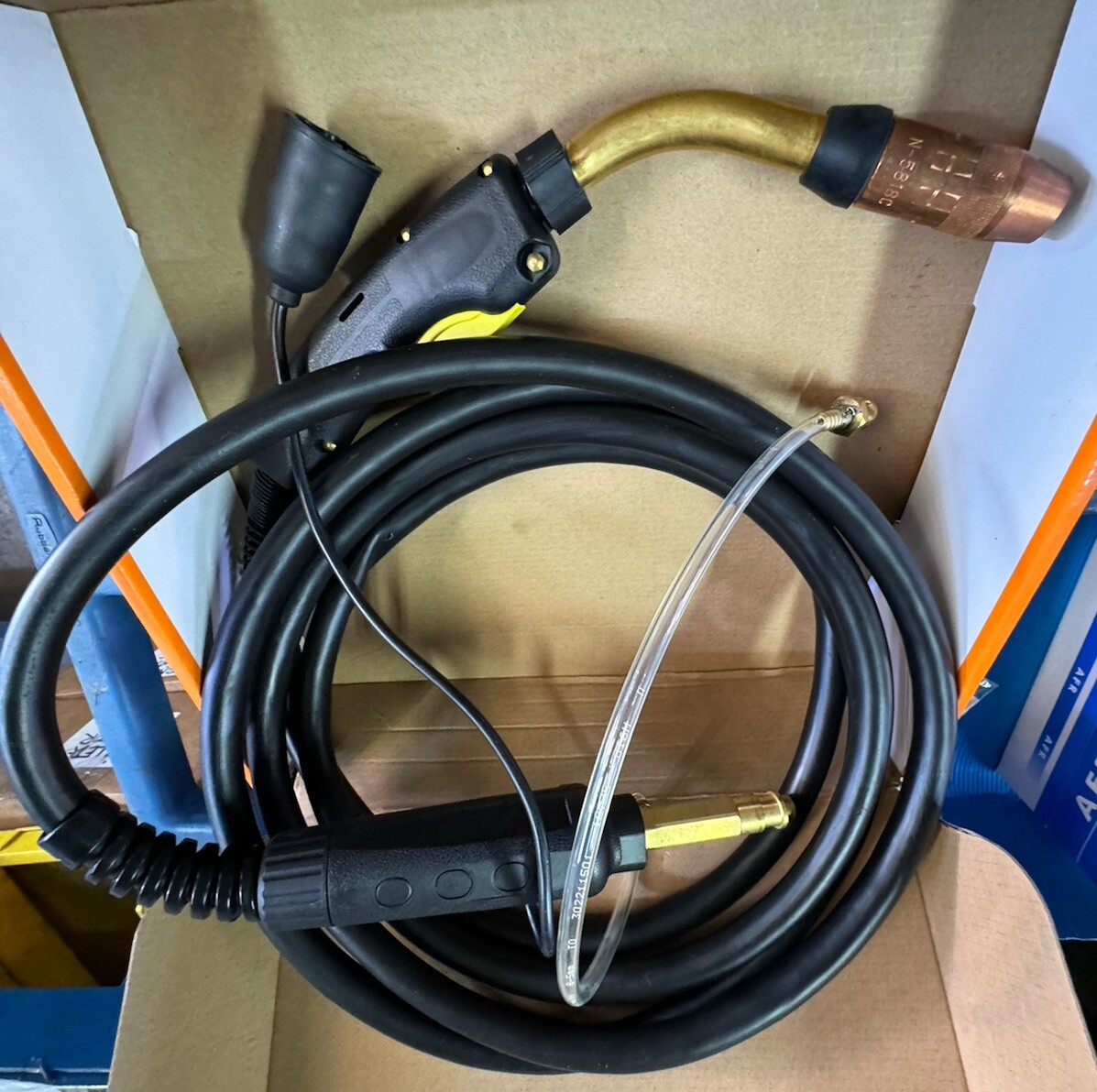 Bernard BODY,ADAPTER-LINCOLN