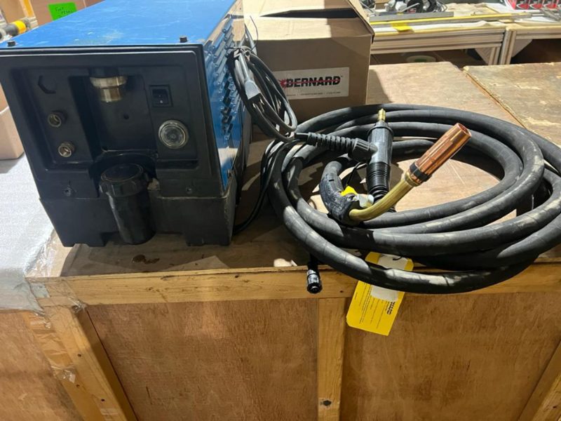 Bernard 600 AMP W/C 15 FT 5/64 MILLER
