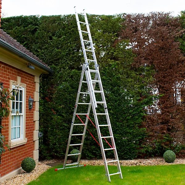 EGA Master FIBERGLASS 3 SECTION COMBINATION LADDER 3 X 10 RUNGS