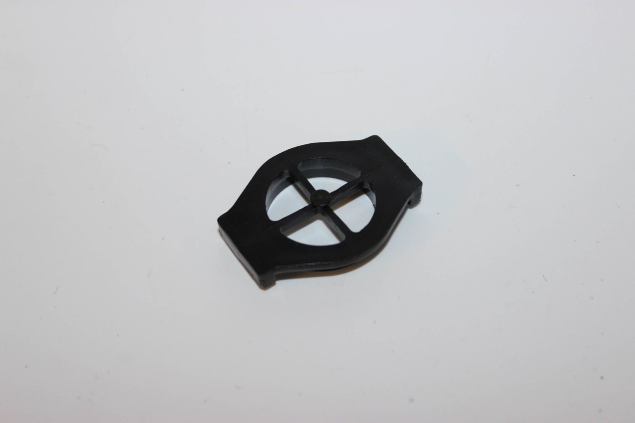 ELBOW ADAPTER RETAINER