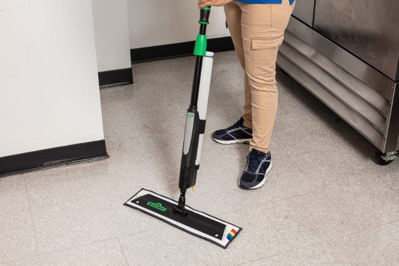Unger Excella™ Mop Pad Drip Bin