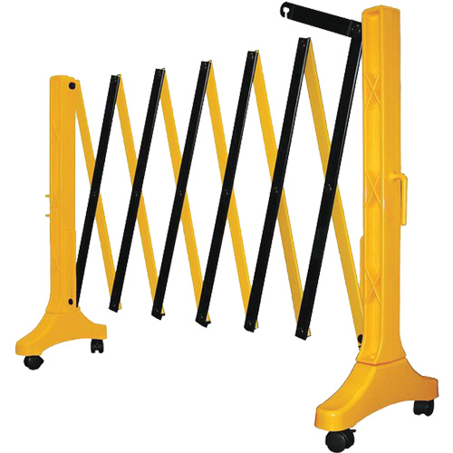 Xpandit Barricade, 36" H x 11.5' L, Black/Yellow