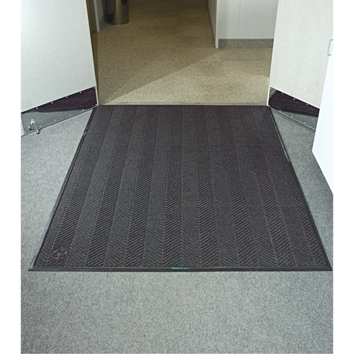 WaterHog® Max Herringbone Classic Mat, Wiper/Scraper, 6' x 6' x 3/8", Grey Ash
