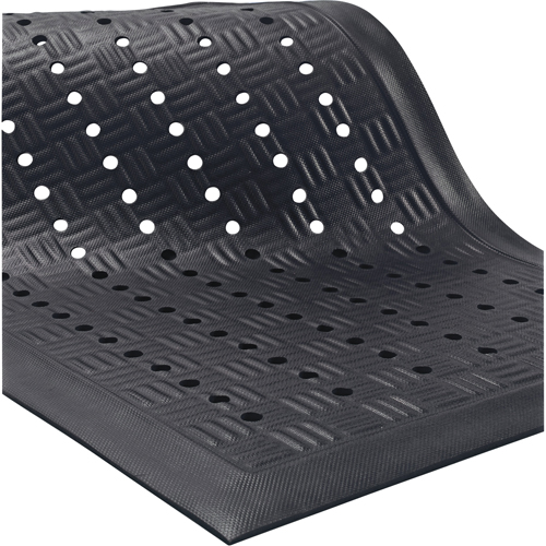 Cushion Station™ Max Mat, Slotted, 3-1/5' x 5-3/10' x 9/16", Black, Nitrile