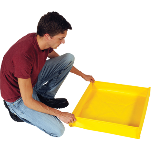 Ultra-Utility Trays® Flexible Model, 24" L x 24" W x 4.7" H, 6.5 US gal. Capacity