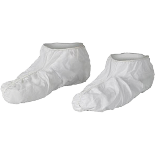 KleenGuard™ A40 Shoe Covers, Medium, Vinyl, White