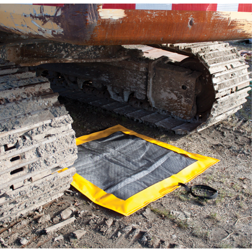 Off-Road DripPillow Berms™ With Pad, 4 US gal. Capacity, 3' W x 3' L x 1" H