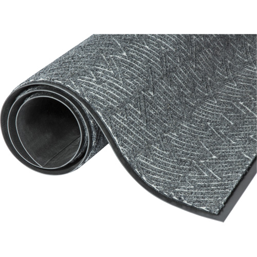 Triathlon Performance Entrance Mats, Wiper/Scraper, 4' x 8' x 7/16", Cool Grey