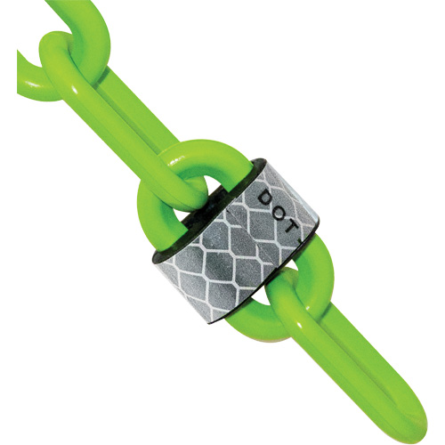 Reflective Plastic Chain Barrier, Green, 2" Link
