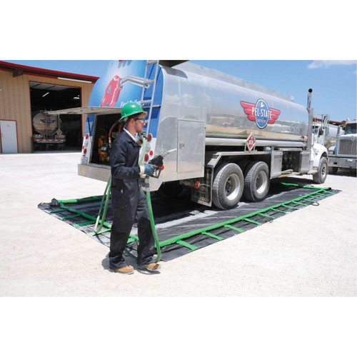 Rapid Rise Ultra-Containment Berm®, 2333 US gal. Capacity, 12' W x 26' L x 12" H, Foam Wall