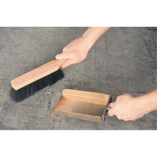 Dust Pan, Metal